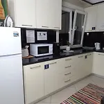 Bela * Тирана