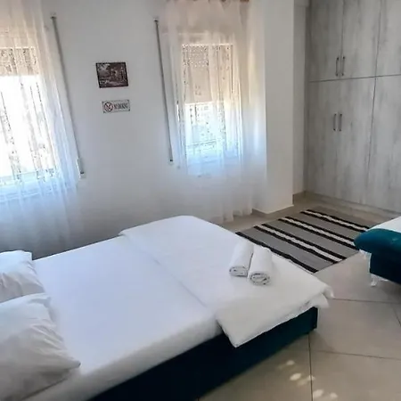 Guest house Bela