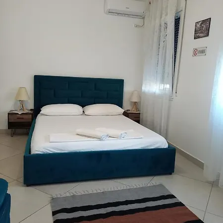 Bela Guest house *