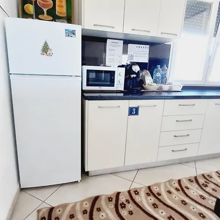 Bela Casa de hóspedes Tirana